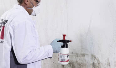 Samodzielne czyszczenie tynku na elewacji