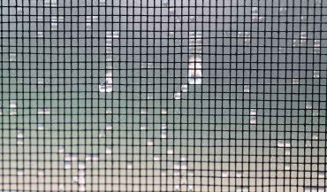 Moskitiery - komfort bez much i komarów! Wybierz idealną do swojego domu