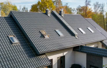 Dach jako wizytówka domu – kompleksowy poradnik doboru stylu, koloru i formy