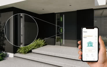 Twój dom w telefonie: jak bezpiecznie wyjechać na wakacje?