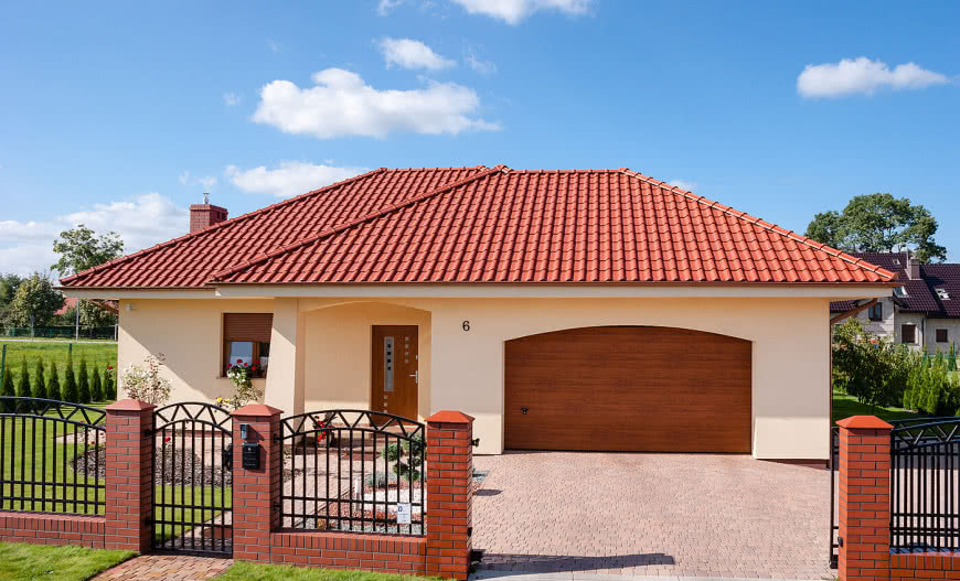 Jaka brama do garażu - manualna czy na pilota?