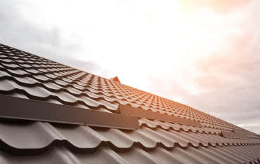 Dach płaski czy dwuspadowy? Który wybrać i dlaczego?