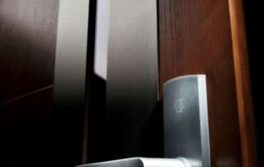 Trwałość drewnianych drzwi zewnętrznych