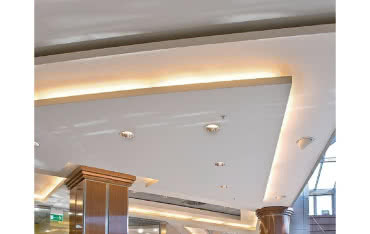 Wskazówki - jak zamontować sufit podwieszany?