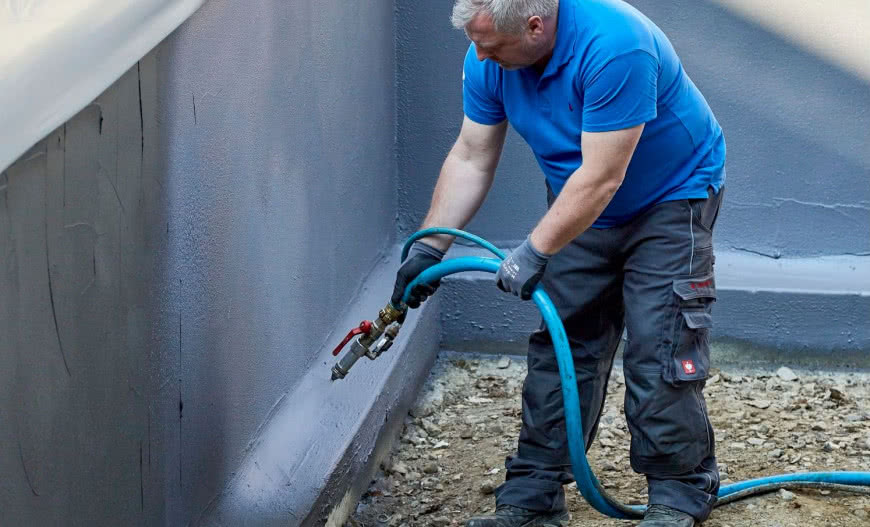 Hydroizolacje ze szlamu i płynnej folii