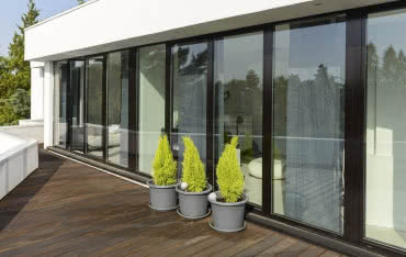 Renesans balkonów i tarasów dachowych