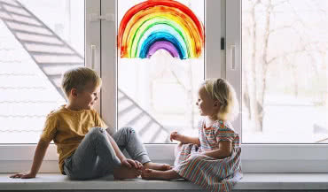 Zabezpieczenia do okien, czyli jak chronić dzieci?